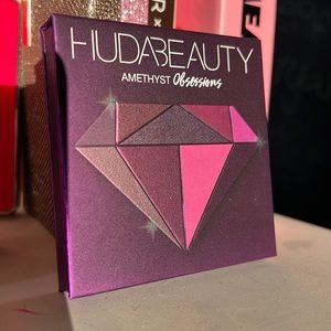 Brand new HUDA beauty Amethyst obsession  palette in purple shades
